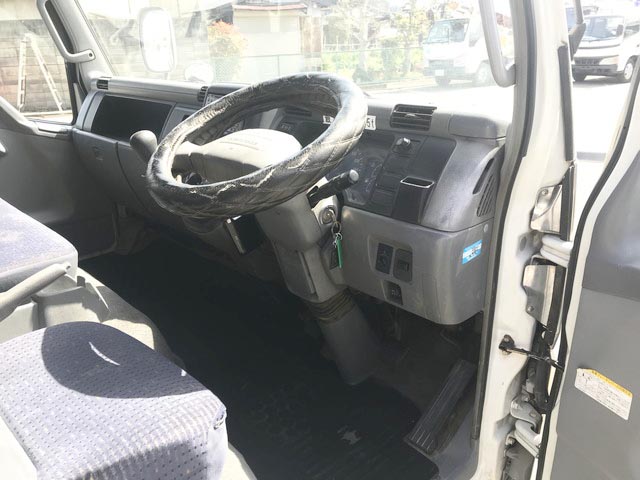 三菱ふそうその他の車種アルミブロック小型（2t・3t）[写真35]