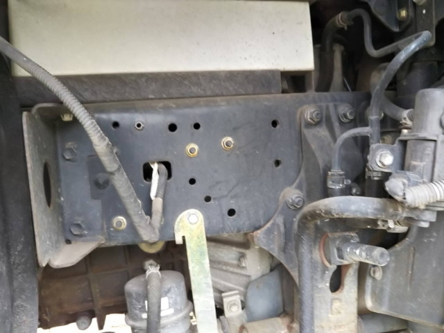 日野デュトロ平ボディ小型（2t・3t）[写真10]