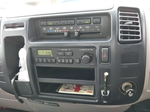 日野デュトロ平ボディ小型（2t・3t）[写真24]