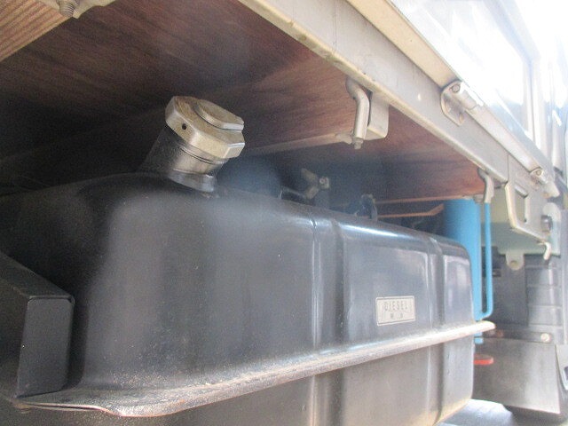 三菱ふそうキャンタークレーン付小型（2t・3t）[写真28]