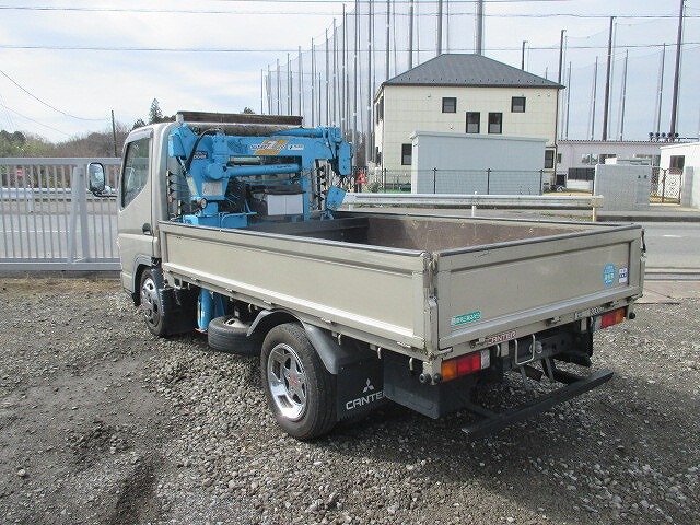 三菱ふそうキャンタークレーン付小型（2t・3t）[写真04]