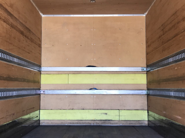 日野デュトロアルミバン小型（2t・3t）[写真10]