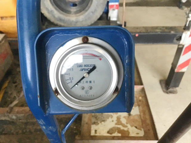 いすゞエルフ穴掘建柱車小型（2t・3t）[写真12]