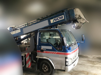 いすゞエルフ穴掘建柱車小型（2t・3t）[写真03]