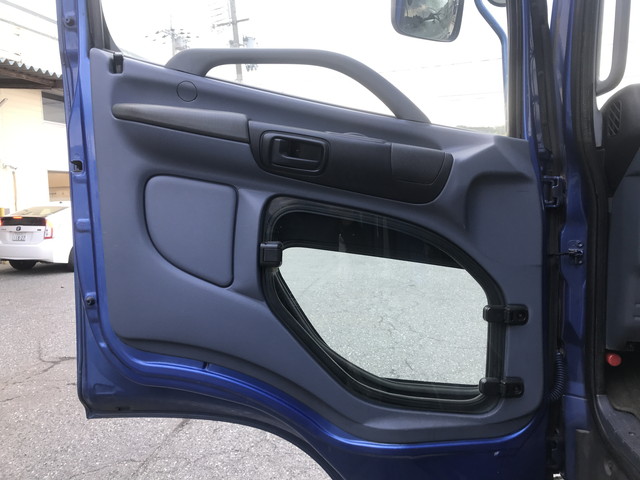 日野レンジャーアルミブロック中型（4t）[写真22]