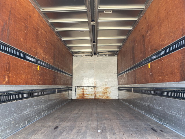 三菱ふそうファイターアルミウイング中型（4t）[写真12]