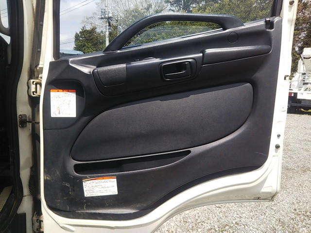 日野レンジャー平ボディ中型（4t）[写真26]