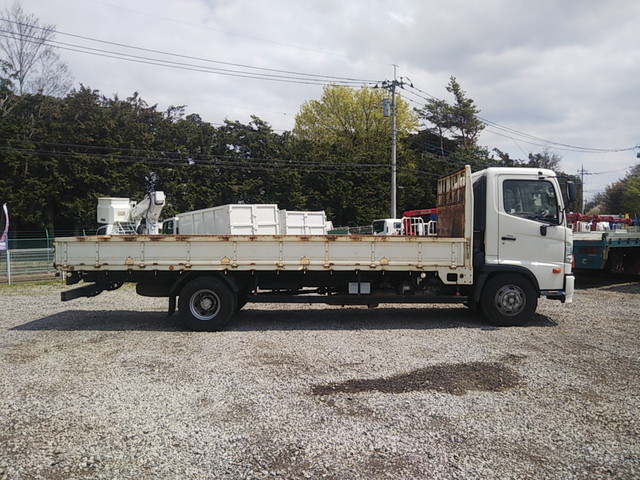 日野レンジャー平ボディ中型（4t）[写真07]