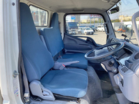 三菱ふそうキャンターガッツ平ボディ小型（2t・3t）[写真31]