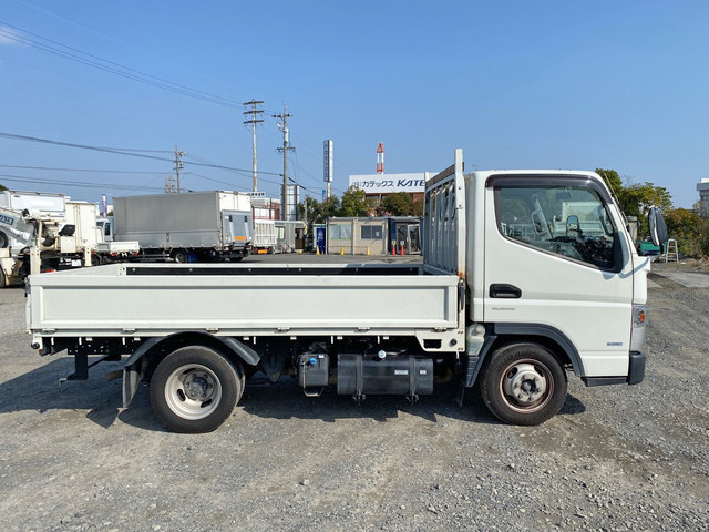 三菱ふそうキャンターガッツ平ボディ小型（2t・3t）[写真07]