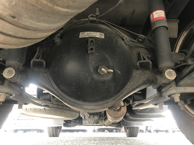 三菱ふそうキャンター平ボディ小型（2t・3t）[写真19]