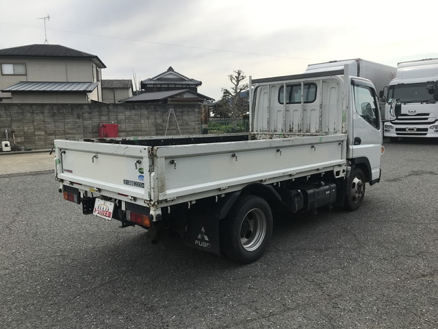 三菱ふそうキャンター平ボディ小型（2t・3t）[写真02]