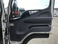 三菱ふそうキャンター平ボディ小型（2t・3t）[写真26]