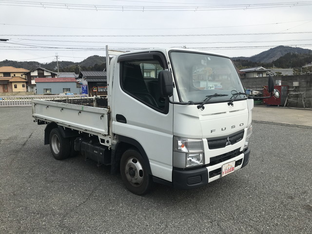 三菱ふそうキャンター平ボディ小型（2t・3t）[写真03]
