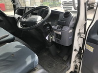 三菱ふそうキャンター平ボディ小型（2t・3t）[写真34]