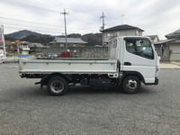 三菱ふそうキャンター平ボディ小型（2t・3t）[写真07]