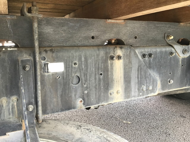 三菱ふそうファイタークレーン6段中型（4t）[写真11]