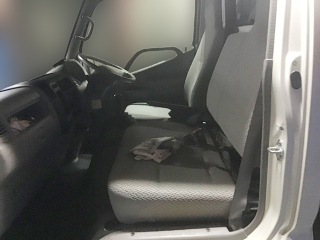 トヨタダイナ平ボディ小型（2t・3t）[写真17]