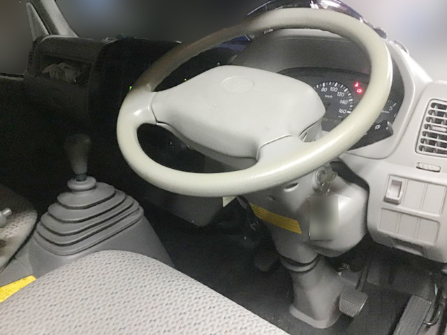 トヨタダイナ平ボディ小型（2t・3t）[写真19]