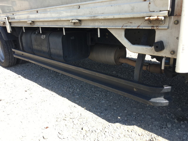 トヨタトヨエース平ボディ小型（2t・3t）[写真16]