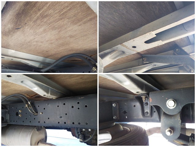 トヨタトヨエース平ボディ小型（2t・3t）[写真21]