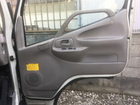 トヨタトヨエース平ボディ小型（2t・3t）[写真30]