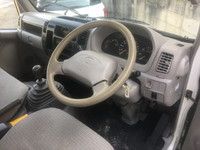 トヨタトヨエース平ボディ小型（2t・3t）[写真32]