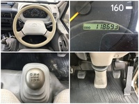 トヨタトヨエース平ボディ小型（2t・3t）[写真36]