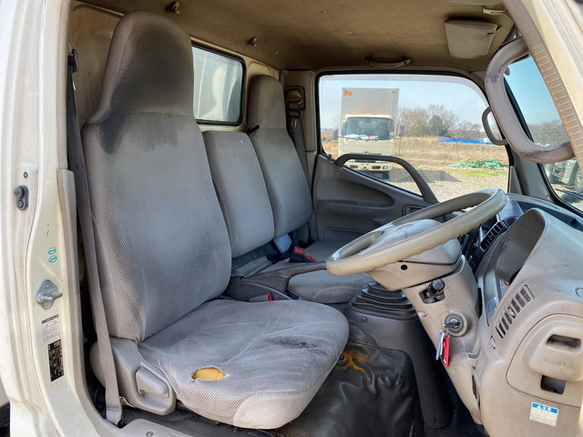 トヨタダイナ冷凍車（冷蔵車）小型（2t・3t）[写真28]