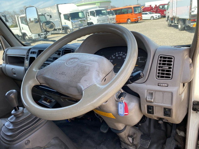 トヨタダイナ冷凍車（冷蔵車）小型（2t・3t）[写真29]