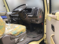 三菱ふそうローザ園児バス[写真07]