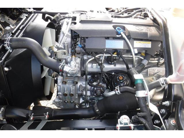 三菱ふそうキャンターアルミウイング小型（2t・3t）[写真10]