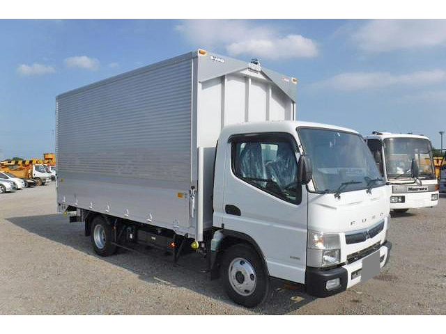 三菱ふそうキャンターアルミウイング小型（2t・3t）[写真03]