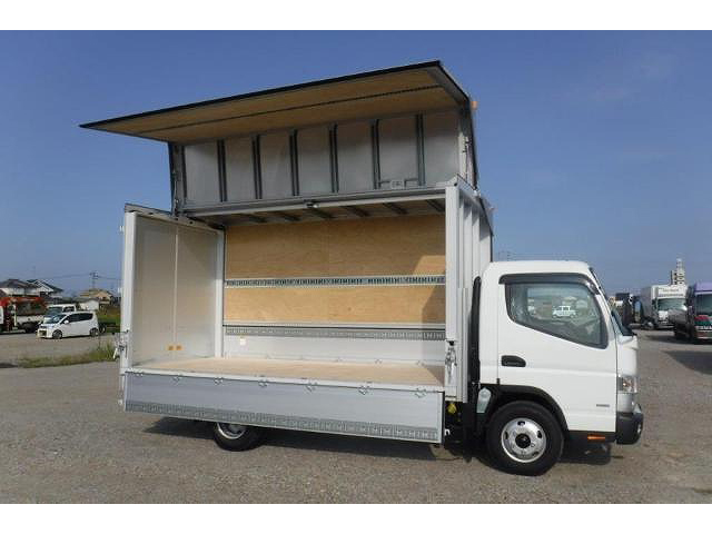 三菱ふそうキャンターアルミウイング小型（2t・3t）[写真06]