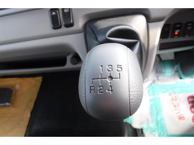 三菱ふそうキャンターアルミウイング小型（2t・3t）[写真09]