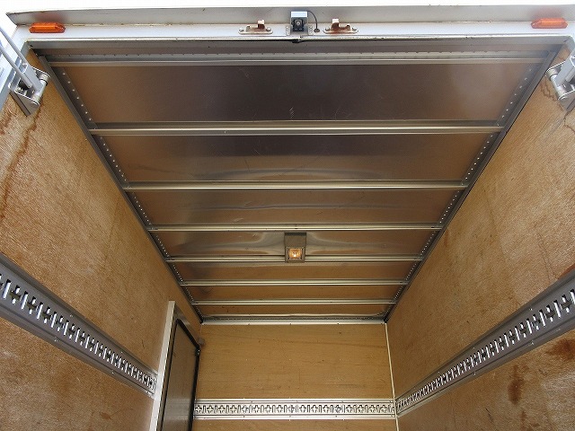 トヨタダイナアルミバン小型（2t・3t）[写真14]