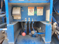 日野プロフィア汚泥吸引車大型（10t）[写真17]