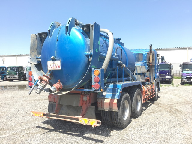 日野プロフィア汚泥吸引車大型（10t）[写真02]