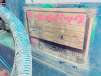 日野プロフィア汚泥吸引車大型（10t）[写真21]