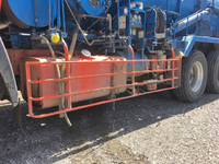 日野プロフィア汚泥吸引車大型（10t）[写真23]