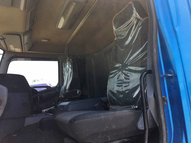 日野プロフィア汚泥吸引車大型（10t）[写真32]