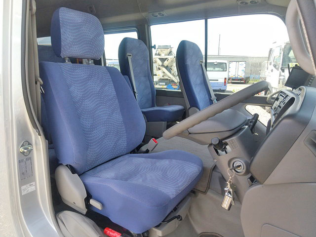 トヨタコースターマイクロバス[写真26]