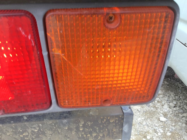 三菱ふそうキャンターアルミバン小型（2t・3t）[写真12]