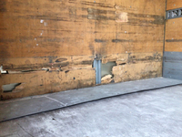 三菱ふそうキャンターアルミバン小型（2t・3t）[写真19]