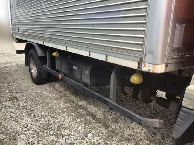 三菱ふそうキャンターアルミバン小型（2t・3t）[写真20]