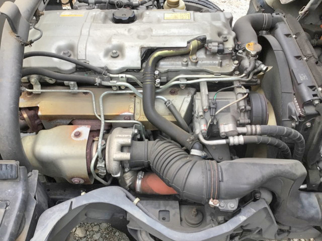 三菱ふそうキャンターアルミバン小型（2t・3t）[写真29]