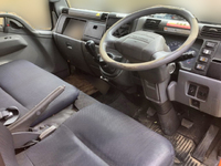 三菱ふそうキャンターアルミバン小型（2t・3t）[写真35]