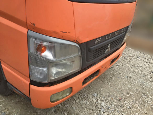 三菱ふそうキャンターアルミバン小型（2t・3t）[写真05]