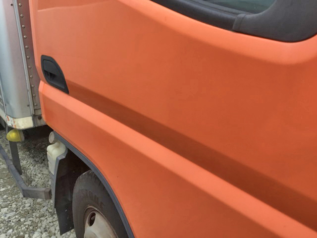 三菱ふそうキャンターアルミバン小型（2t・3t）[写真07]