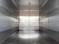 三菱ふそうキャンターアルミバン小型（2t・3t）[写真10]